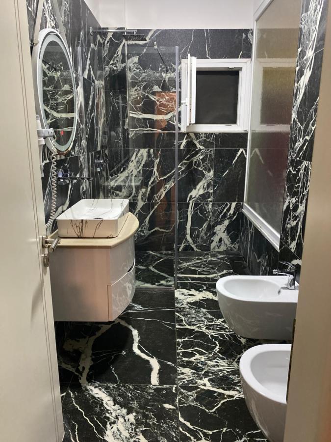 Apple Red Hotel 3*